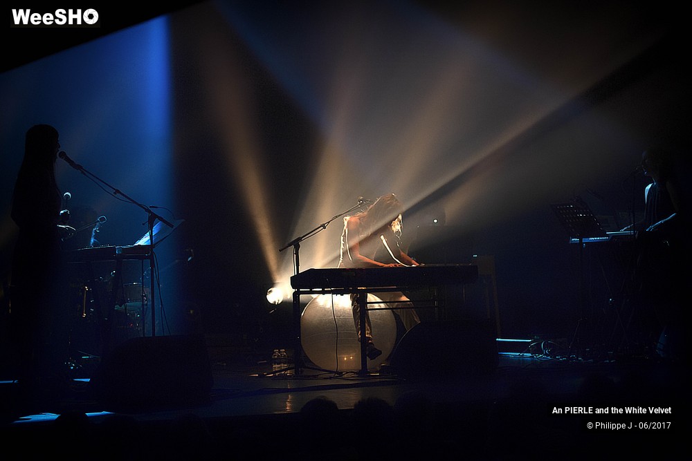 7/10 photos du spectacle An Pierlé