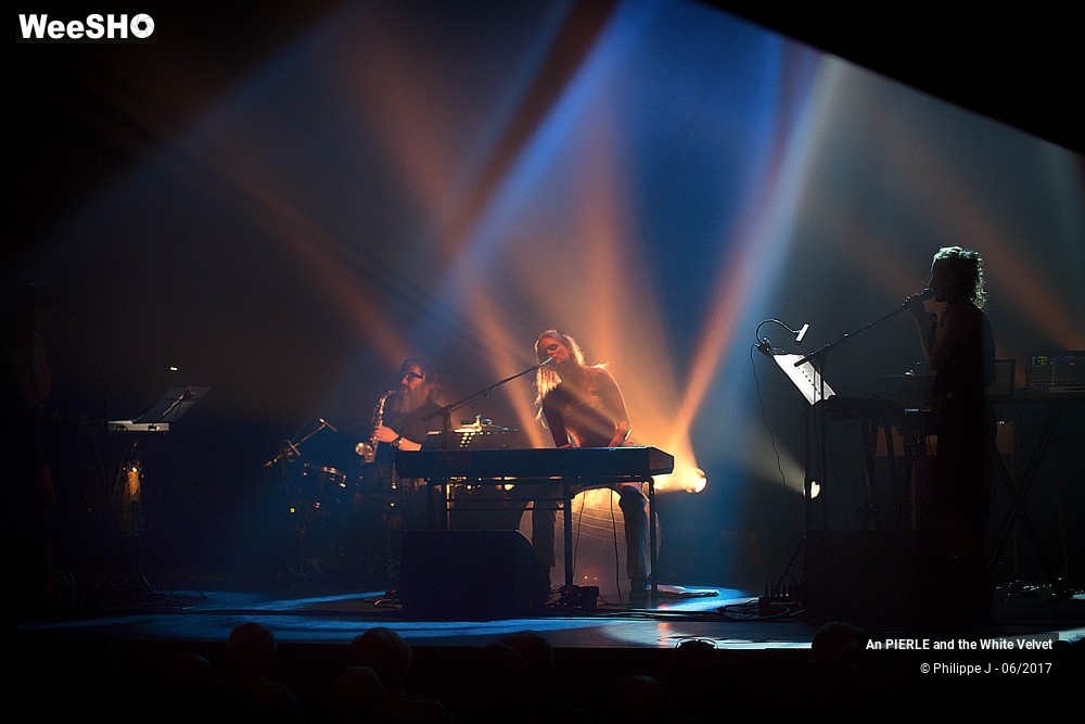 9/10 photos du spectacle An Pierlé