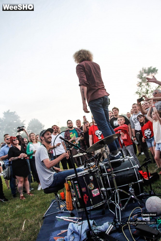 6/46 photos du spectacle Chateau Brutal