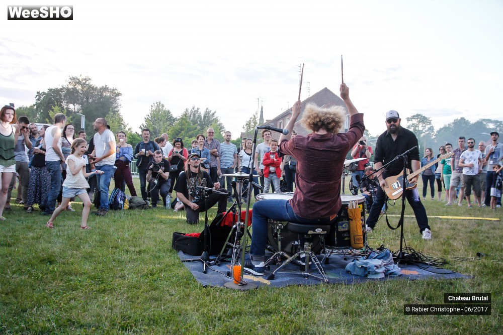 8/46 photos du spectacle Chateau Brutal