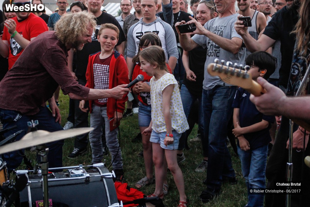 10/46 photos du spectacle Chateau Brutal