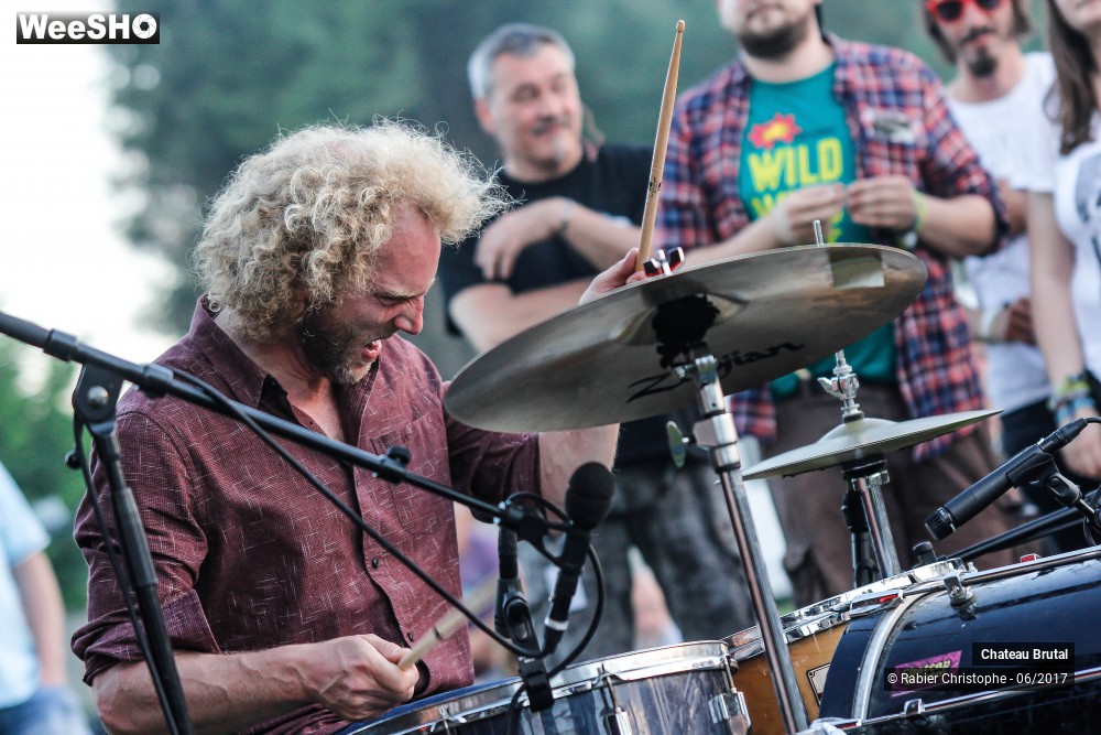 11/46 photos du spectacle Chateau Brutal