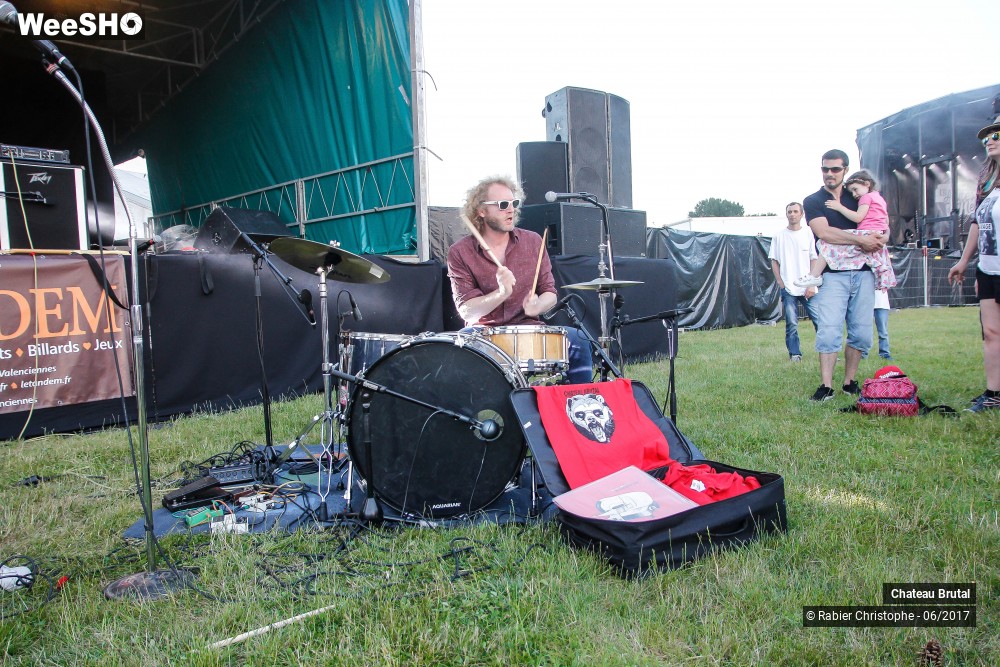 22/46 photos du spectacle Chateau Brutal