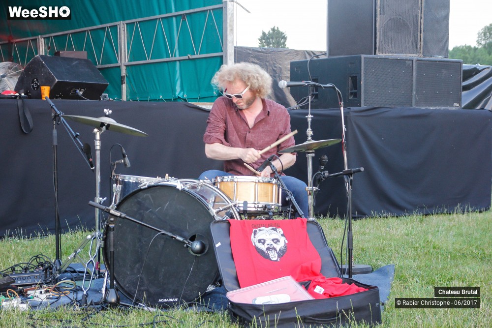 23/46 photos du spectacle Chateau Brutal