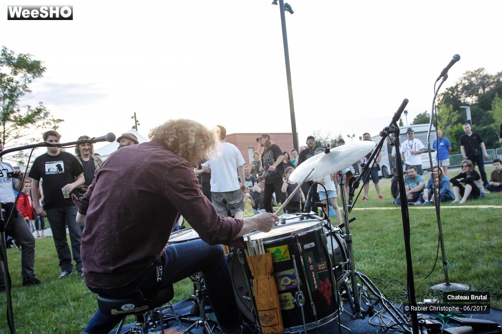 26/46 photos du spectacle Chateau Brutal