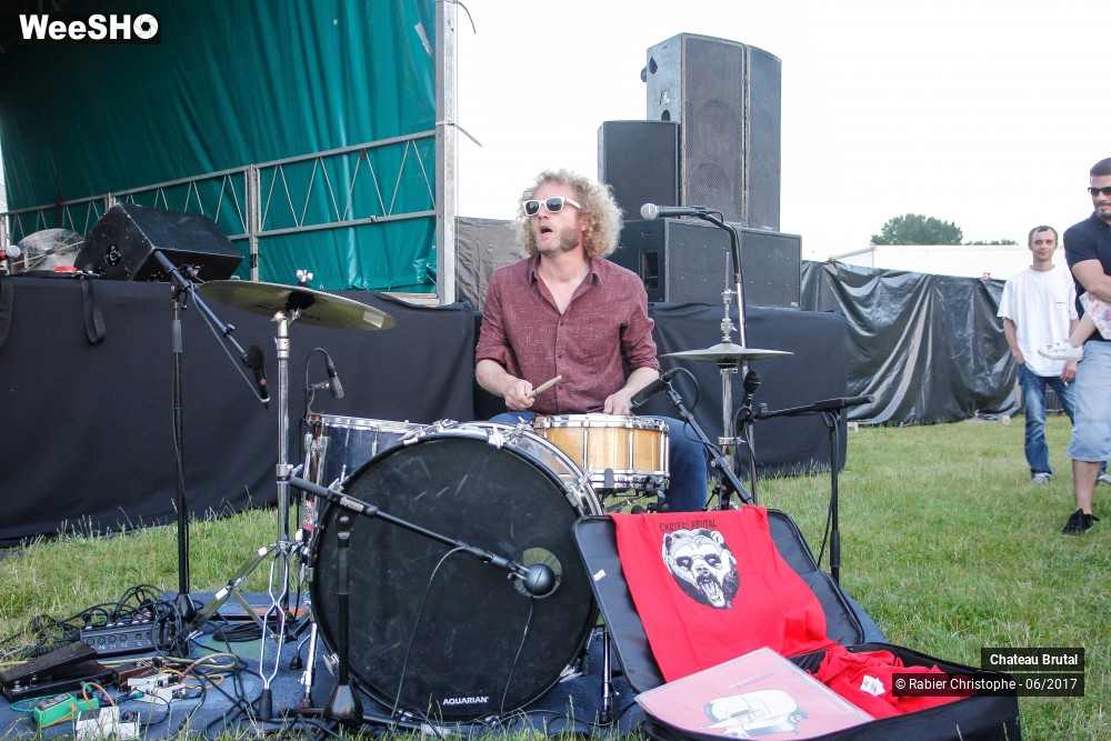 33/46 photos du spectacle Chateau Brutal