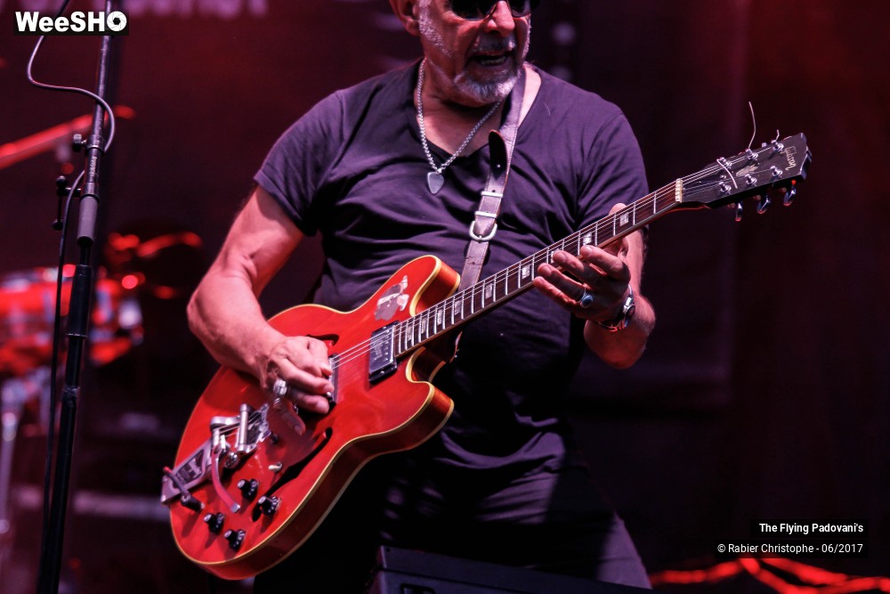 16/27 photos du spectacle The Flying Padovani's