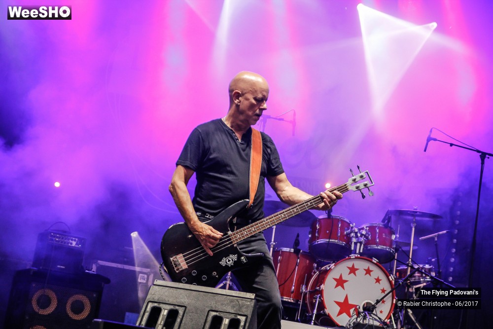 20/27 photos du spectacle The Flying Padovani's