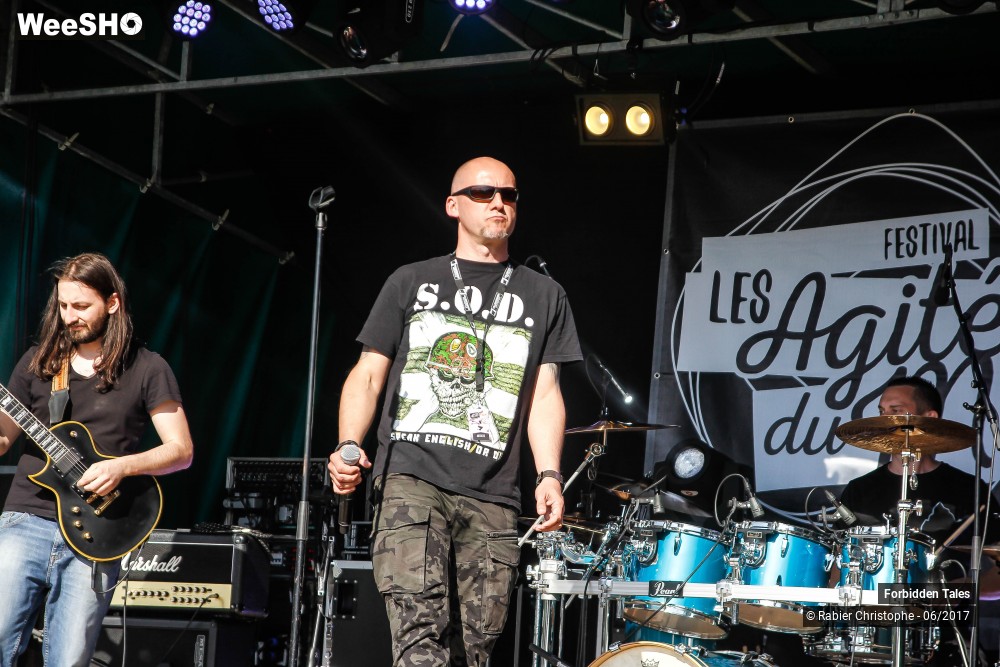 7/37 photos du spectacle Forbidden Tales