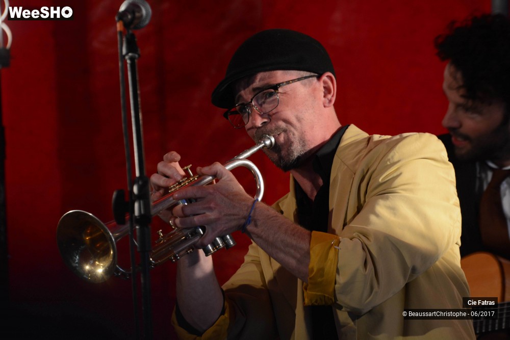 16/31 photos du spectacle Gaston