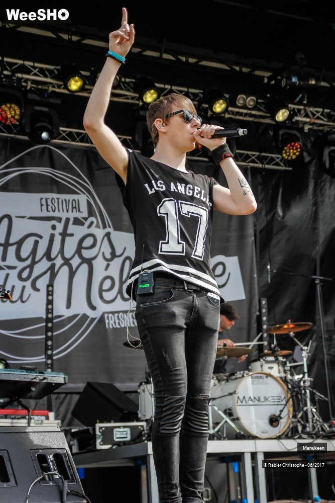 4/51 photos du spectacle Manukeen