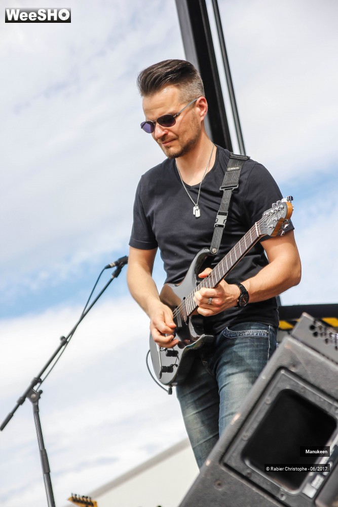 5/51 photos du spectacle Manukeen