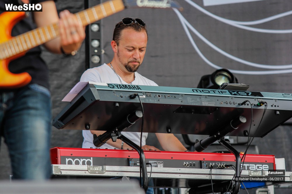 18/51 photos du spectacle Manukeen