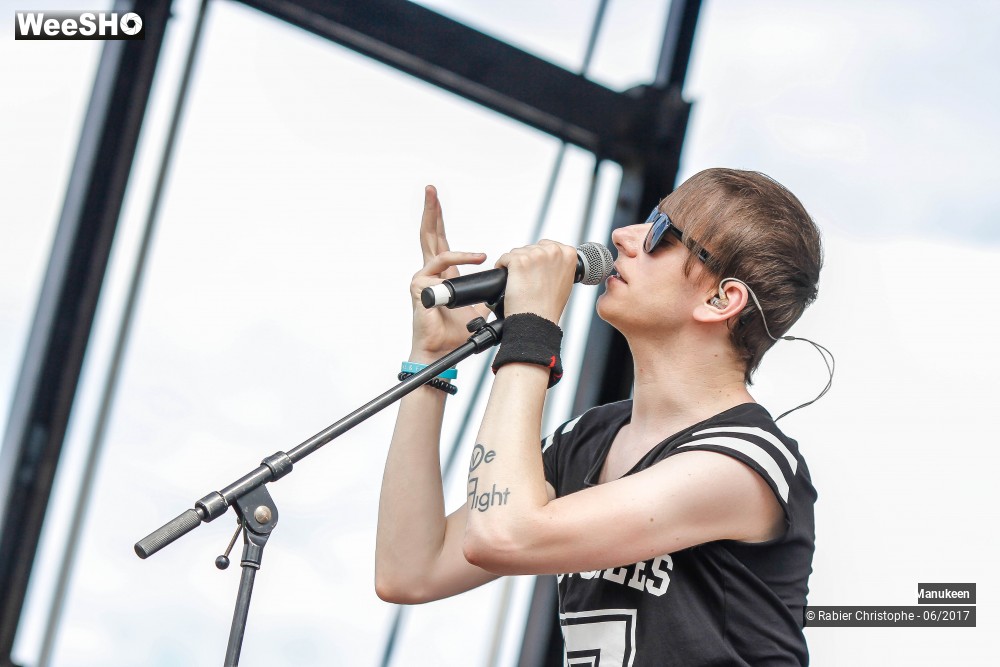 21/51 photos du spectacle Manukeen