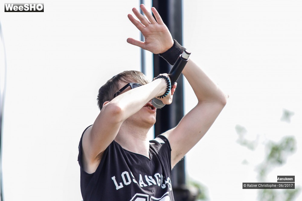 35/51 photos du spectacle Manukeen