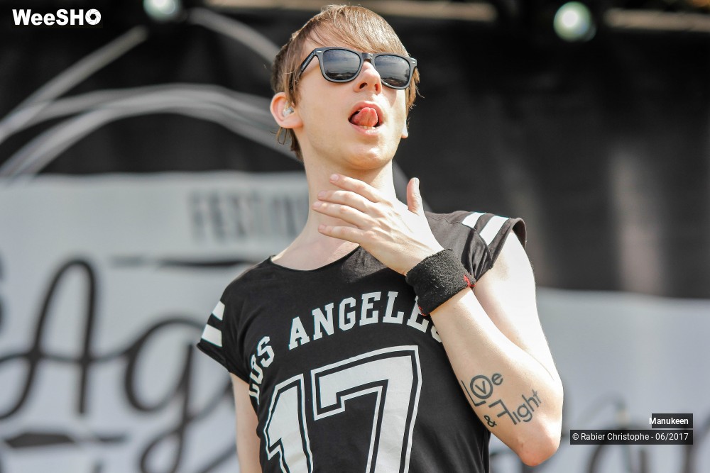 38/51 photos du spectacle Manukeen