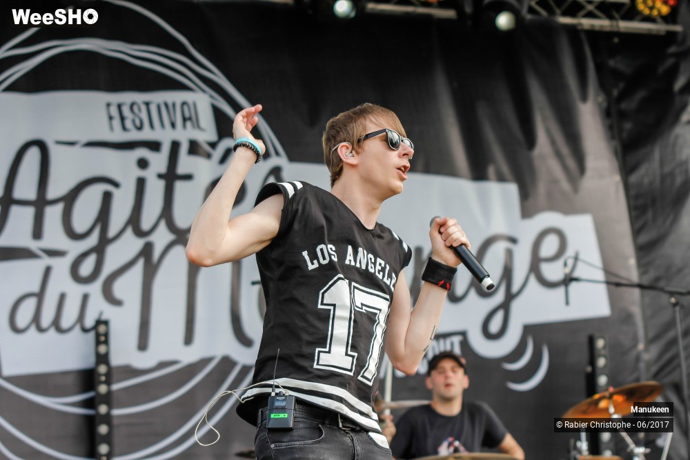 42/51 photos du spectacle Manukeen