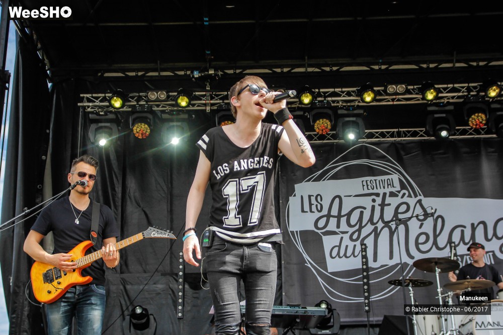 43/51 photos du spectacle Manukeen