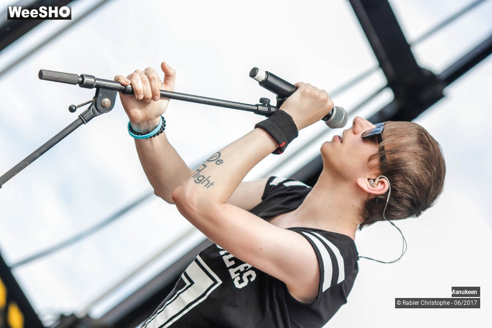 51/51 photos du spectacle Manukeen