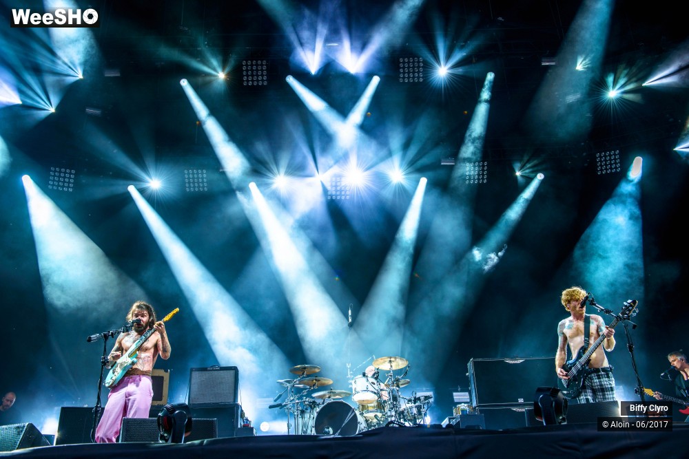 4/8 photos du spectacle Biffy Clyro
