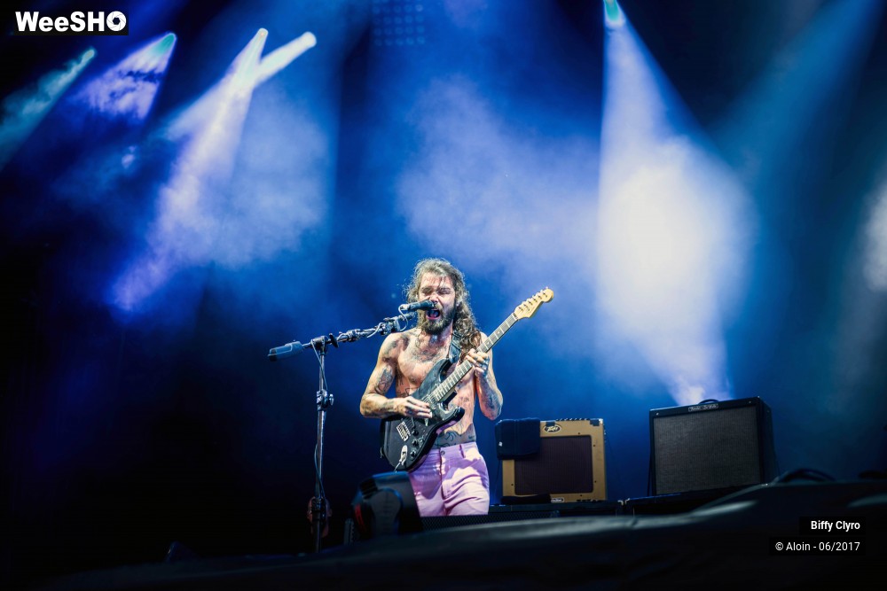 6/8 photos du spectacle Biffy Clyro