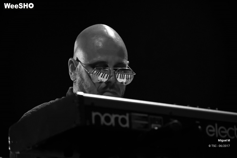 26/33 photos du spectacle Miguel M