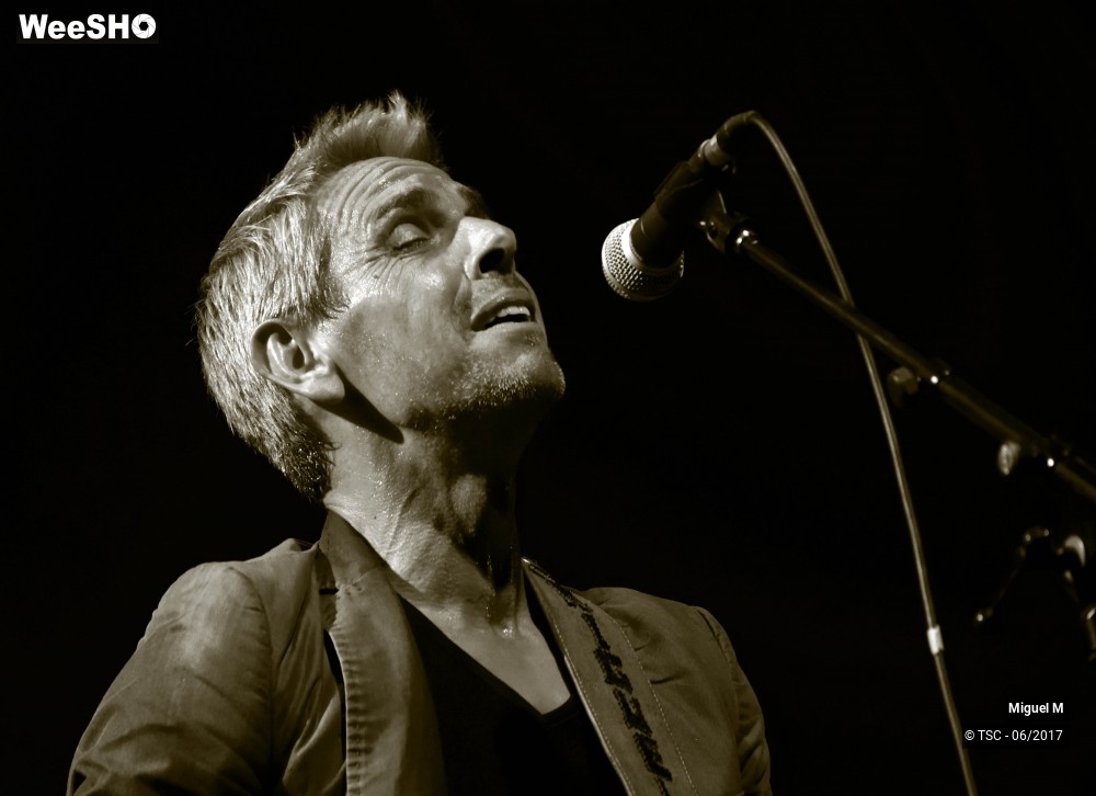 32/33 photos du spectacle Miguel M