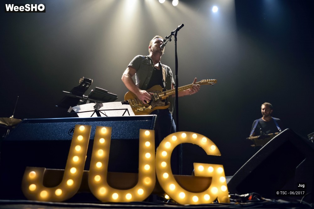 19/32 photos du spectacle Jug