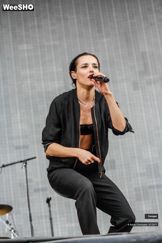 4/44 photos du spectacle Savages