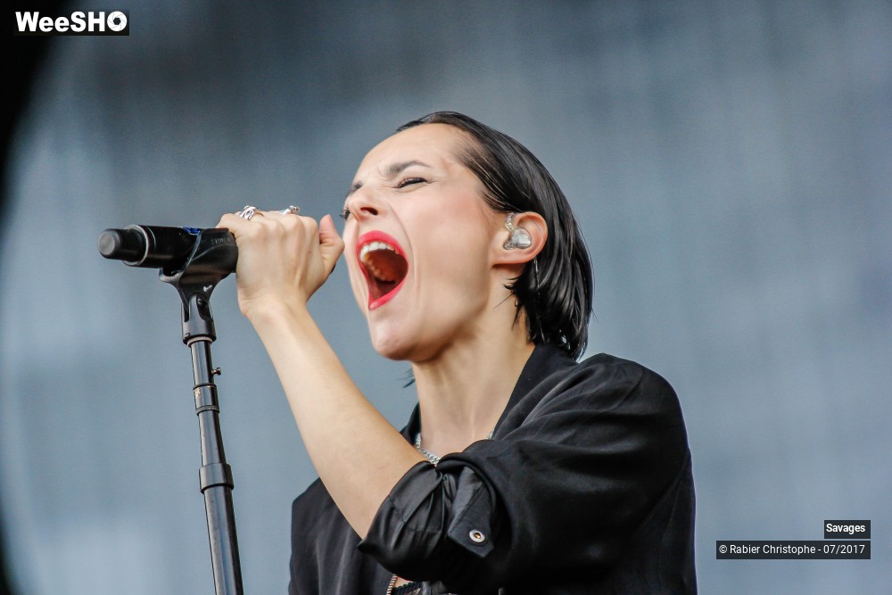 15/44 photos du spectacle Savages