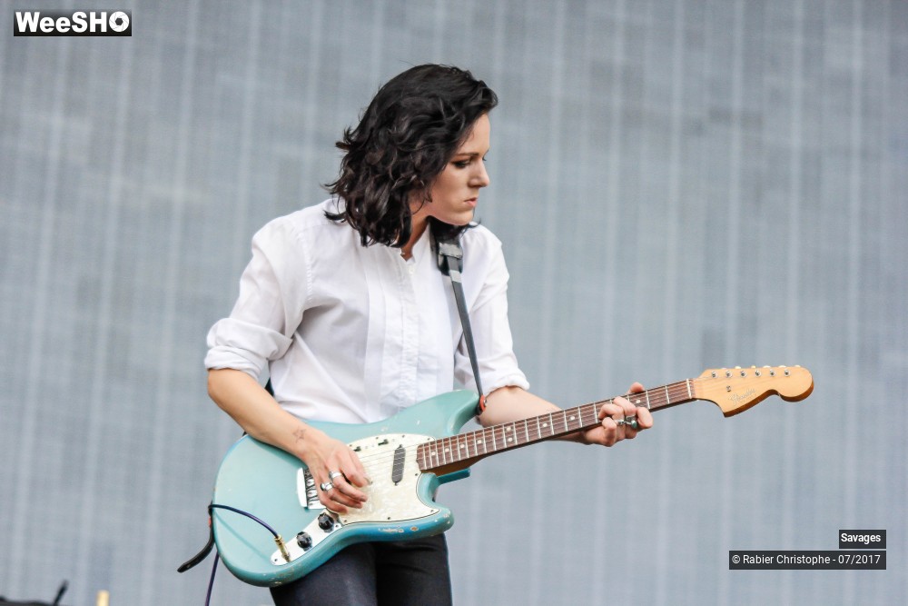 17/44 photos du spectacle Savages