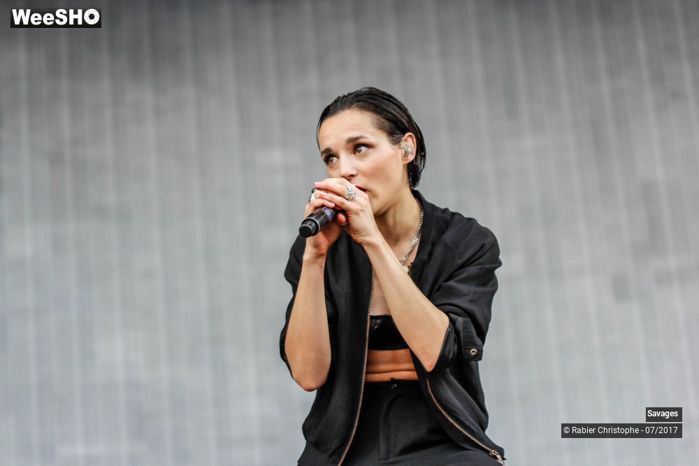 19/44 photos du spectacle Savages