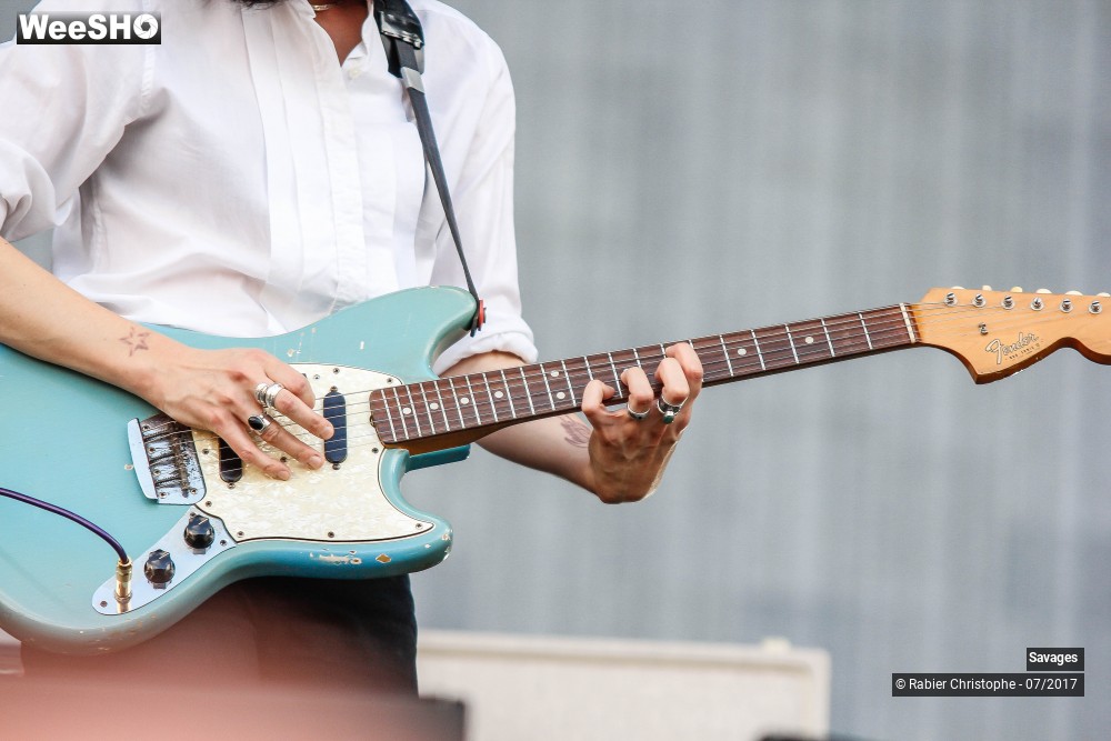 25/44 photos du spectacle Savages