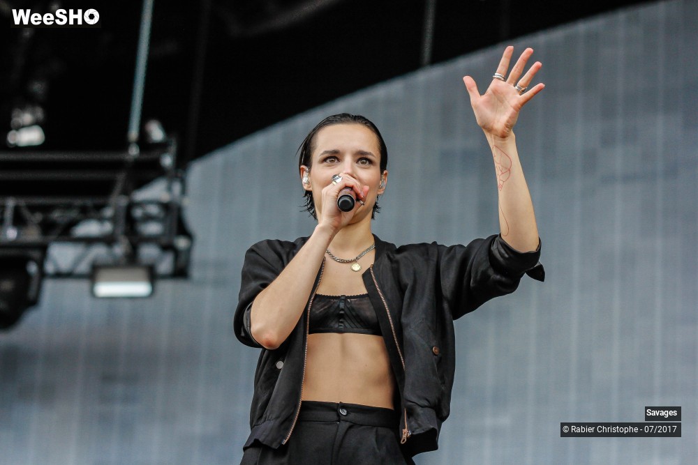 32/44 photos du spectacle Savages