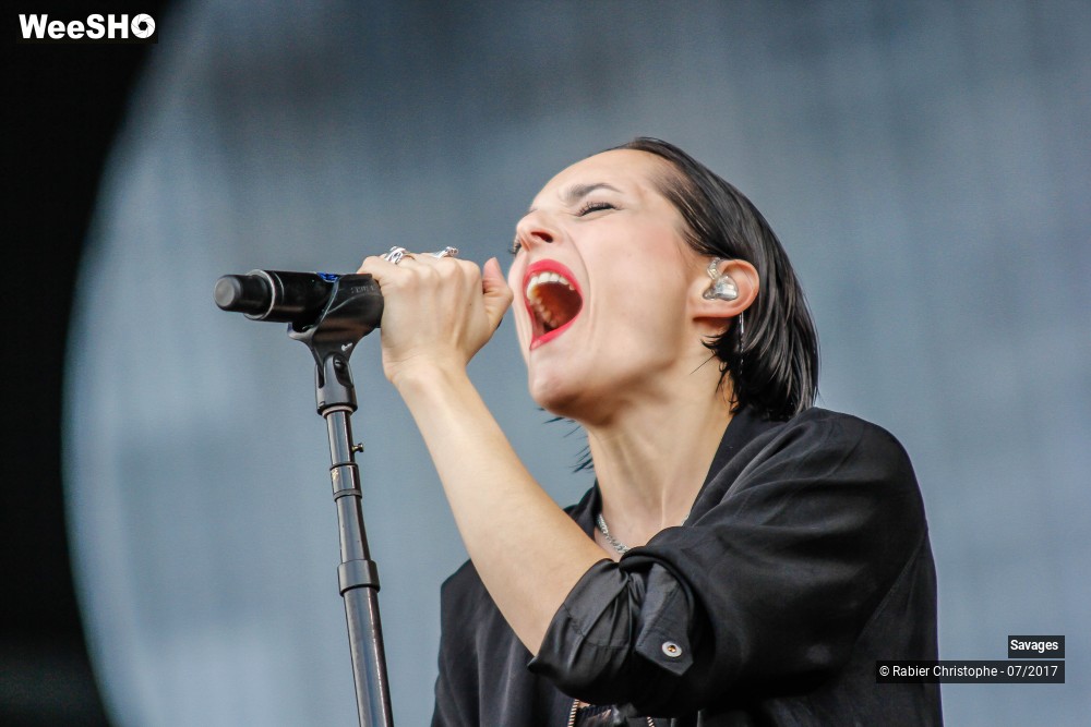 35/44 photos du spectacle Savages