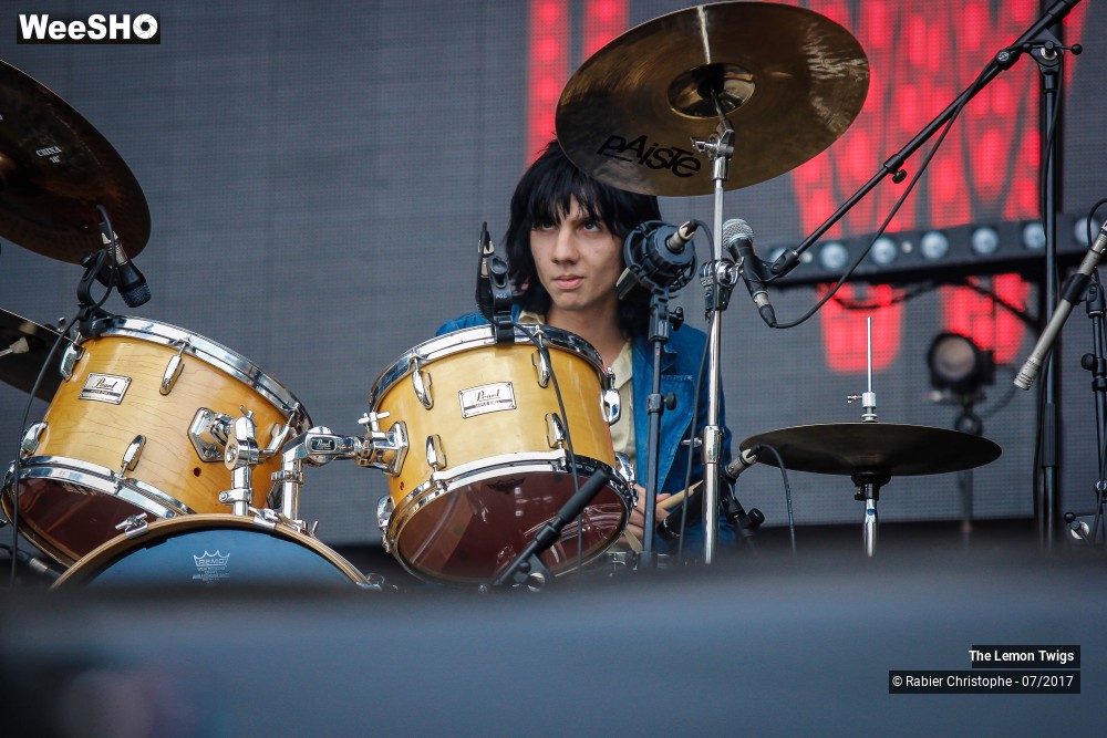 20/34 photos du spectacle The Lemon Twigs