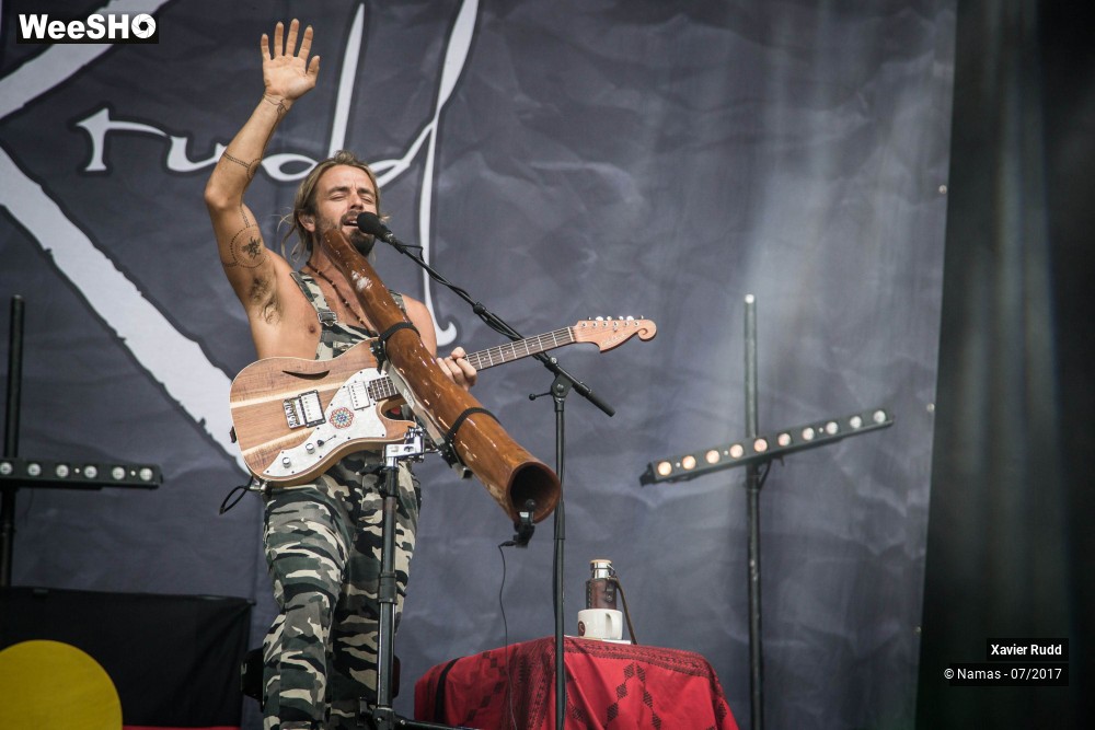 21/25 photos du spectacle Xavier Rudd