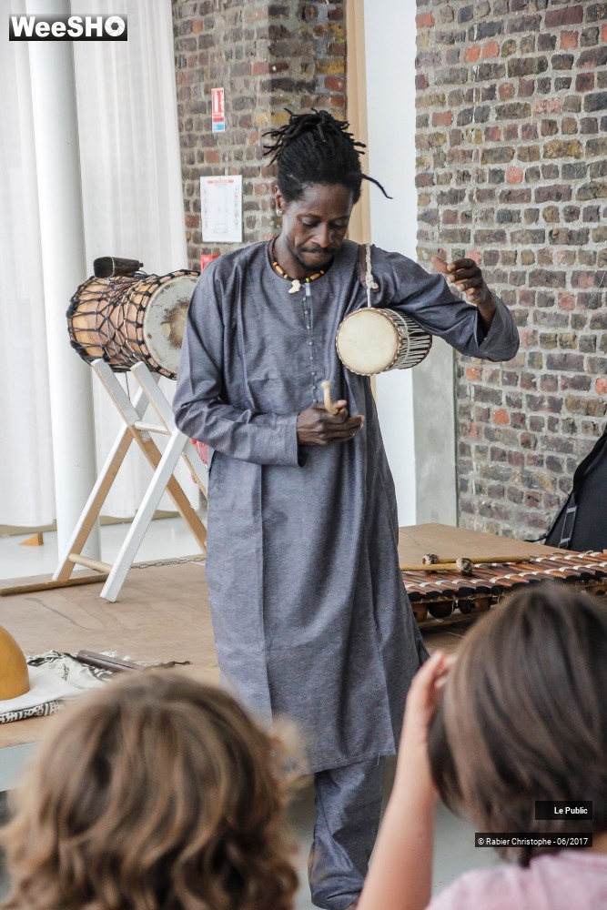 8/43 photos du spectacle Ambiance au Festival Les Agites du Melange 2017