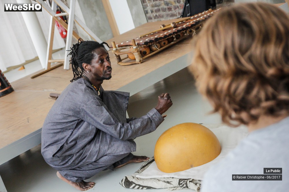 10/43 photos du spectacle Ambiance au Festival Les Agites du Melange 2017