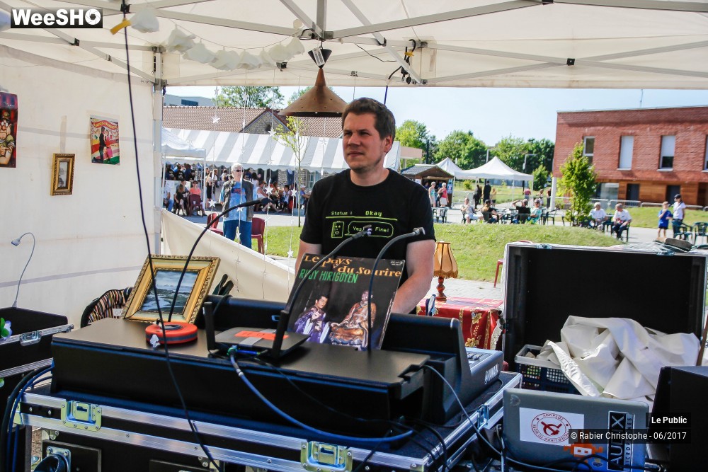 11/43 photos du spectacle Ambiance au Festival Les Agites du Melange 2017