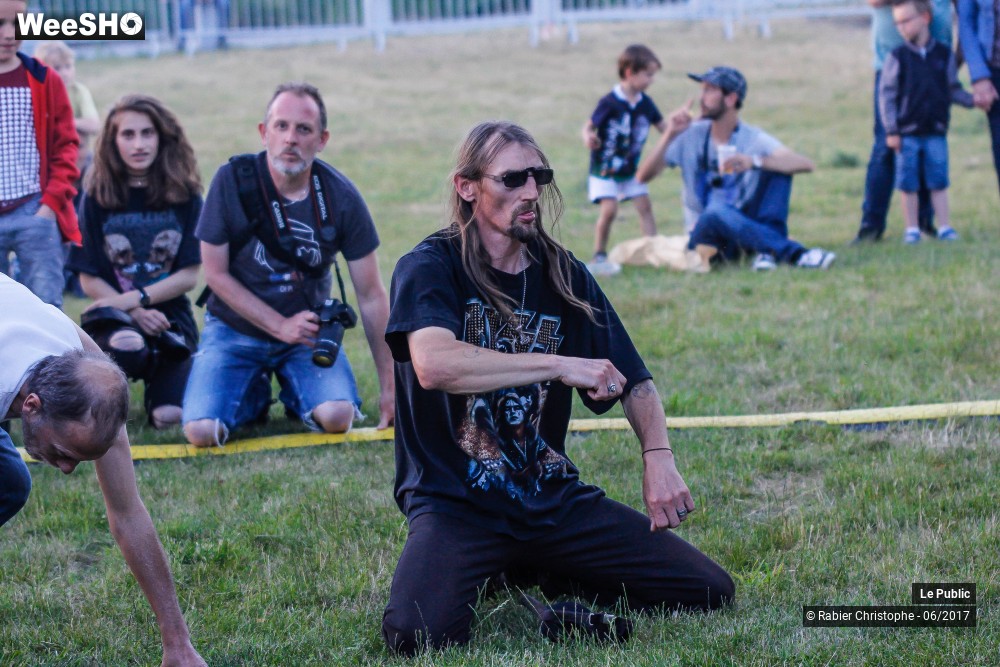 14/43 photos du spectacle Ambiance au Festival Les Agites du Melange 2017