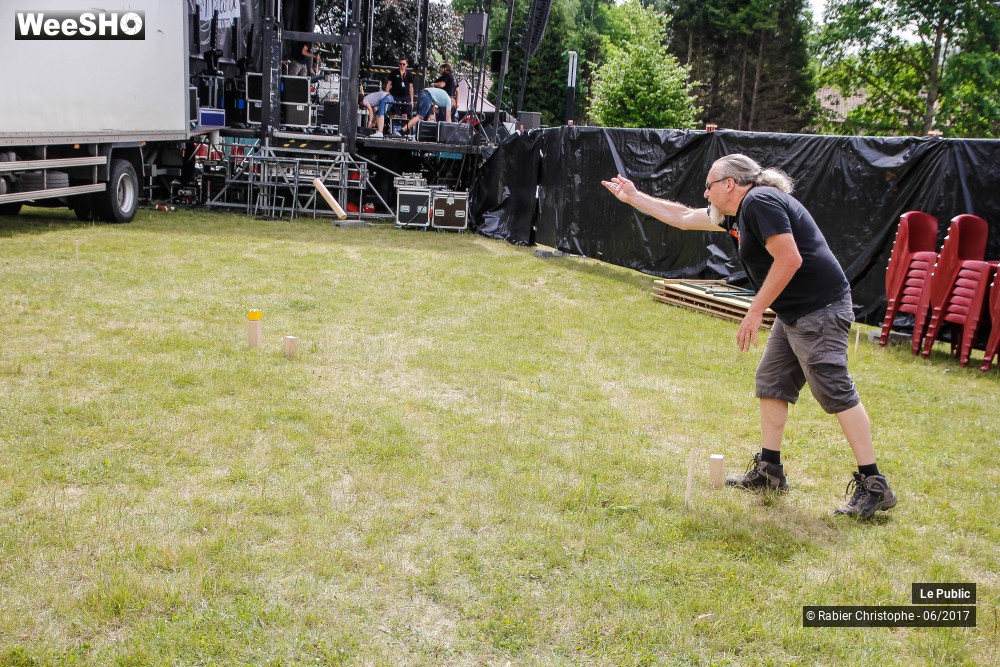 37/43 photos du spectacle Ambiance au Festival Les Agites du Melange 2017