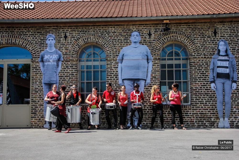 38/43 photos du spectacle Ambiance au Festival Les Agites du Melange 2017
