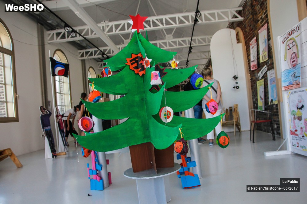 39/43 photos du spectacle Ambiance au Festival Les Agites du Melange 2017