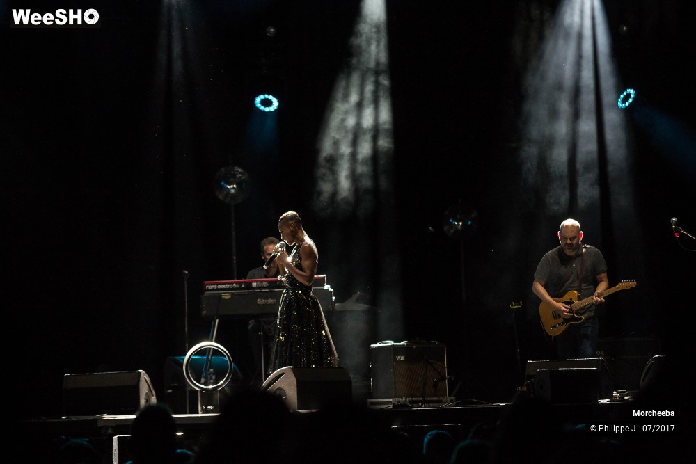 16/20 photos du spectacle Morcheeba