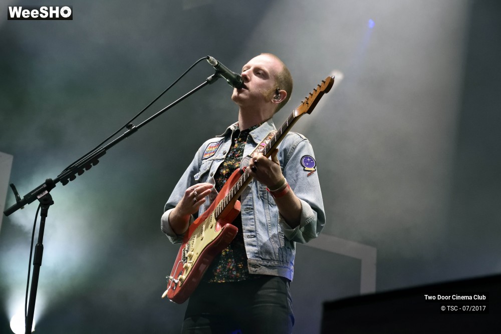 3/18 photos du spectacle Two Door Cinema Club