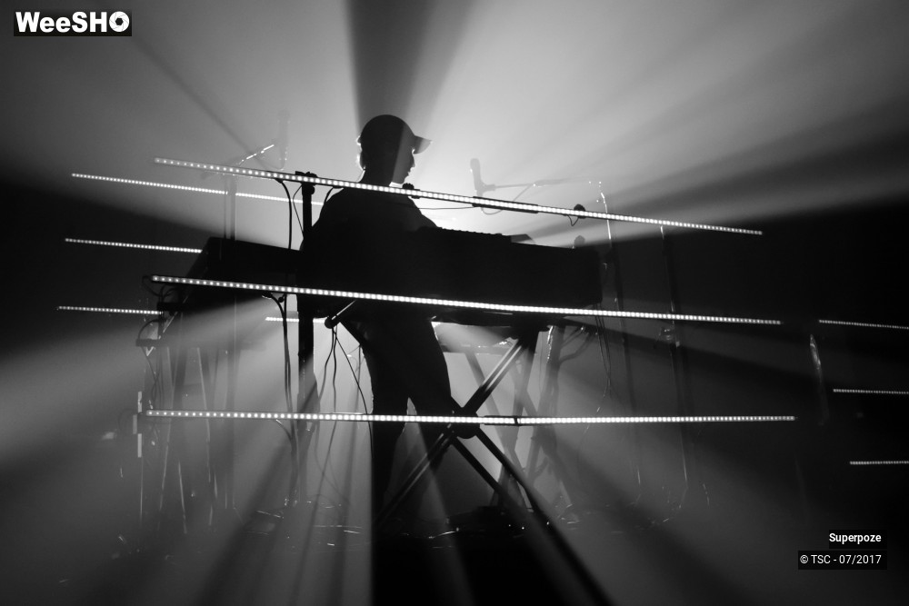 3/15 photos du spectacle Superpoze