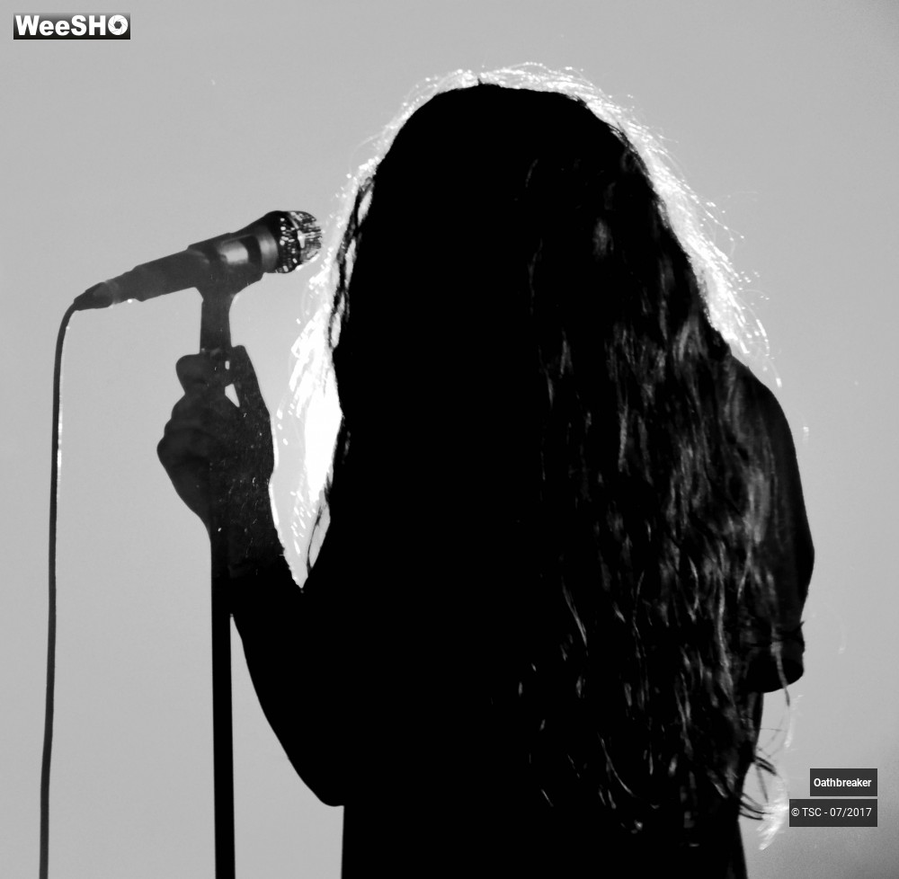 8/12 photos du spectacle Oathbreaker