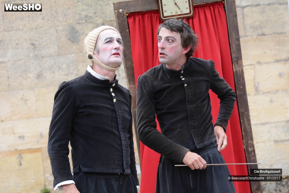 8/38 photos du spectacle Hamlet en 30 minutes