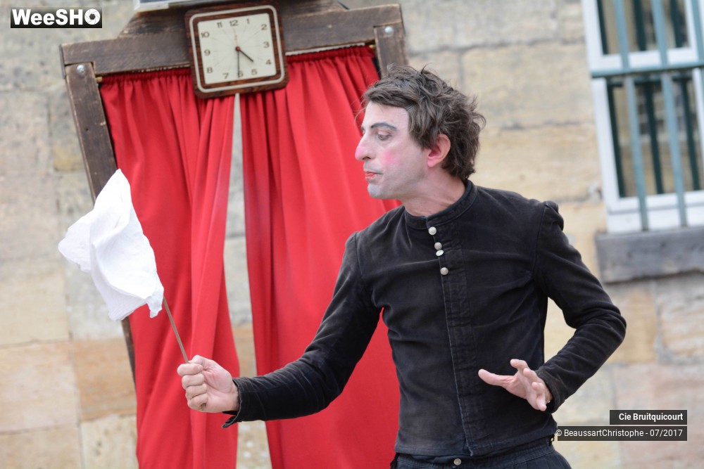 14/38 photos du spectacle Hamlet en 30 minutes